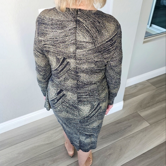 👗London Times NWT Gold & Black V Neck Faux-Wrap Long Sleeve Dress 8P (Petite)💥 - Picture 10 of 15